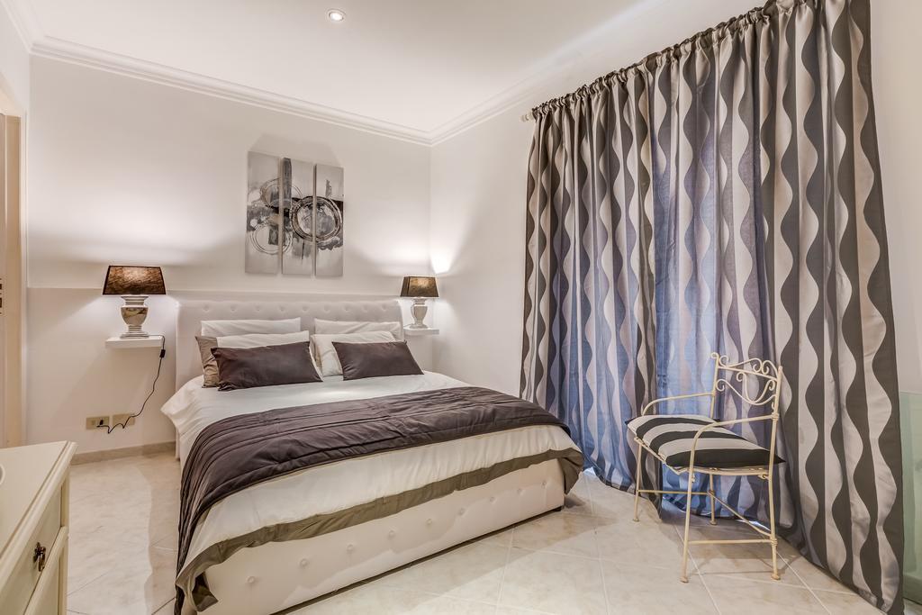 Veneto Excelsior Suite Рим Номер фото